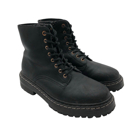 Unisex O.I.S - Nööridega saapad, suurus 39 - Must (2)