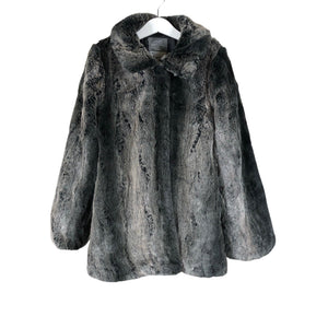 Unisex Lindex - Kunstkarusnahast mantel, suurus 134 - 140 - Hall (1)