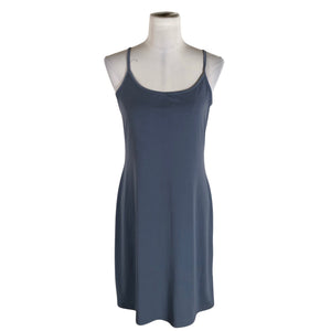 Unisex Andiata - Trikotaažist kleit, suurus 40 - Helesinine (1)