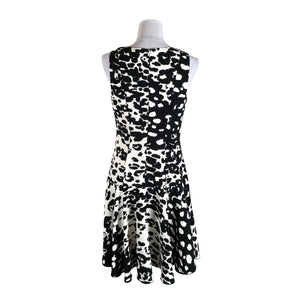 Unisex Joseph Ribkoff - Mitteveniv kleit, suurus 38 - Looduslik valge (2)