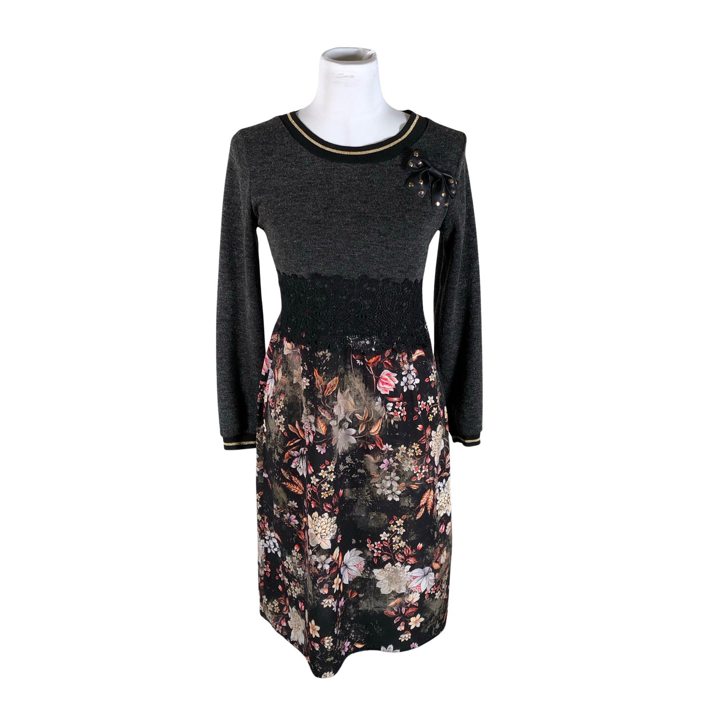 Unisex Rinascimento - Kootud kleit, suurus 36 - Hall (1)