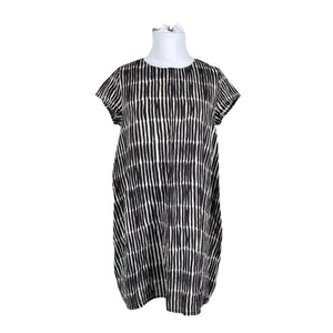 Unisex Marimekko - Mitteveniv kleit, suurus 42 - Looduslik valge (1)