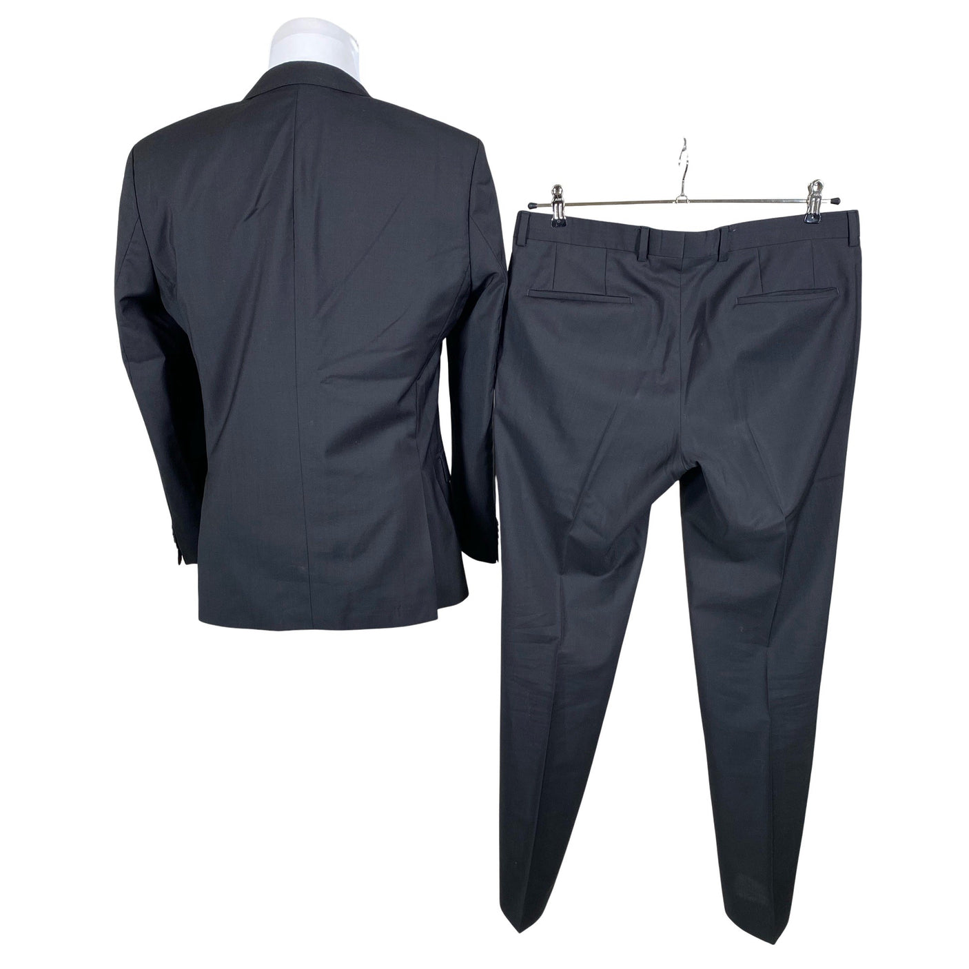 Unisex Hugo Boss - Ülikond, suurus L - Must (2)