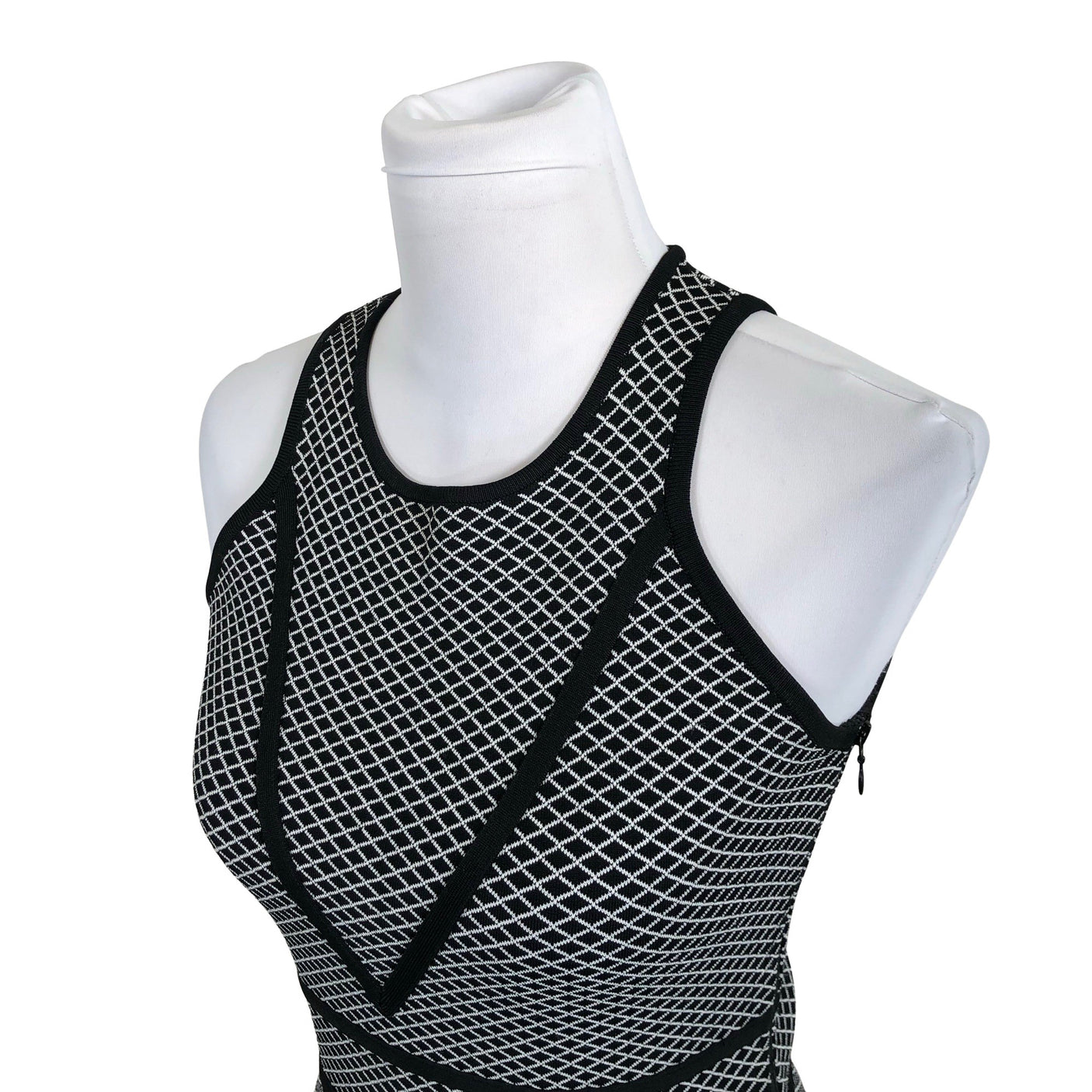 Unisex Guess - Kootud kleit, suurus 34 - Must (3)