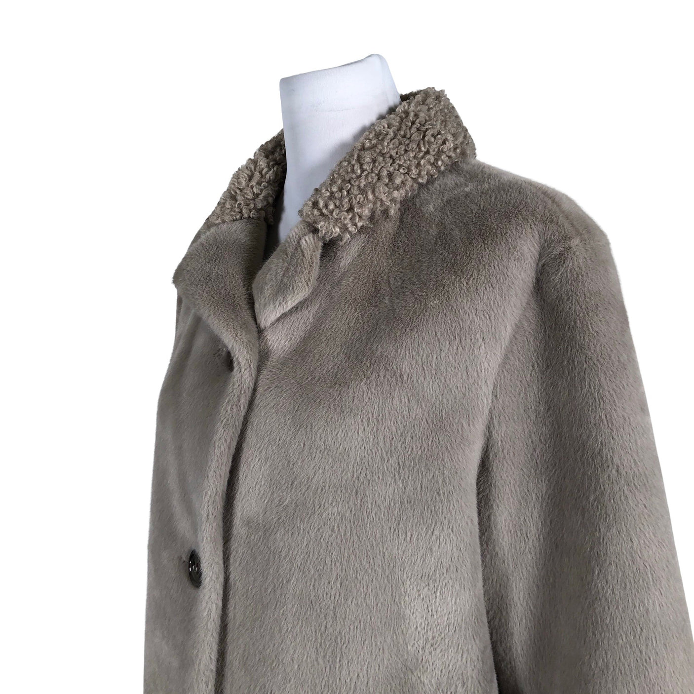 Unisex Rich & Royal - Kunstkarusnahast mantel, suurus 36 - Hall (3)