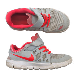 Unisex Nike - Tossud, suurus 33 - Hall (1)