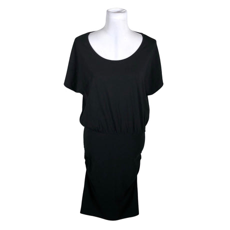 Unisex me&i - Trikotaažist kleit, suurus 38 - Must ()