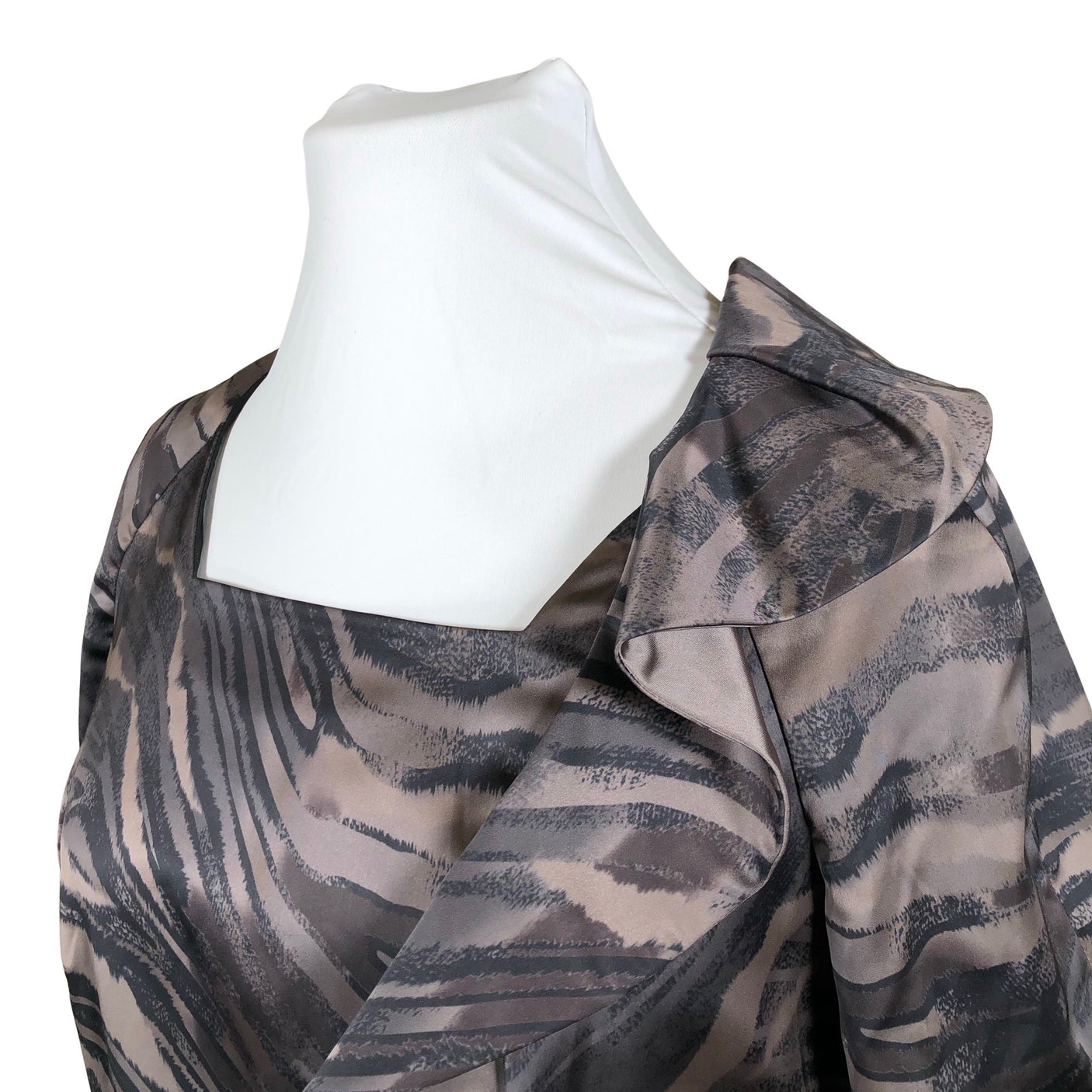 Unisex Paola Collection - Pidulik kleit, suurus 46 - Hall (3)