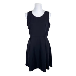 Unisex Uniqlo - Mitteveniv kleit, suurus 38 - Must (1)