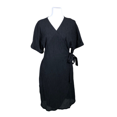 Unisex Lindex - Õhuke kleit, suurus 38 - Must ()