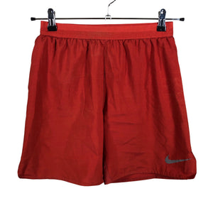 Unisex Nike - Lühikesed spordipüksid, suurus S - Punane (1)