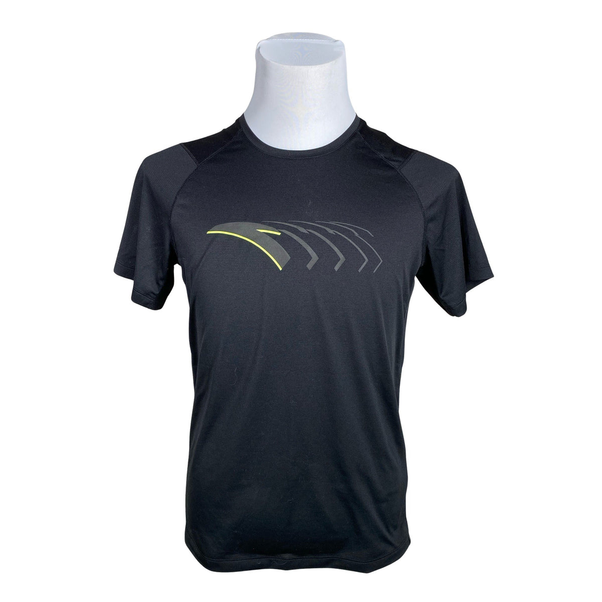 Unisex Anta - Spordisärk, lühikesed käised, suurus S - Must (1)