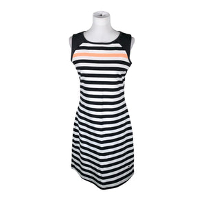 Unisex Luhta - Trikotaažist kleit, suurus 38 - Hall (1)