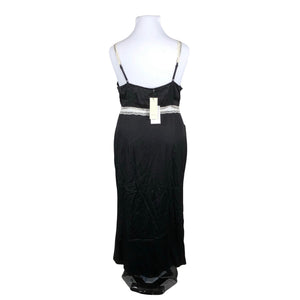 Unisex Never Fully Dressed - Õhuke kleit, suurus 44 - Must (2)