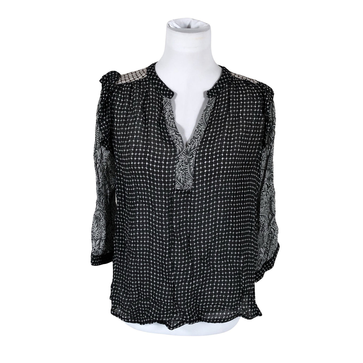 Unisex Part two - Pluus, suurus 38 - Must (1)