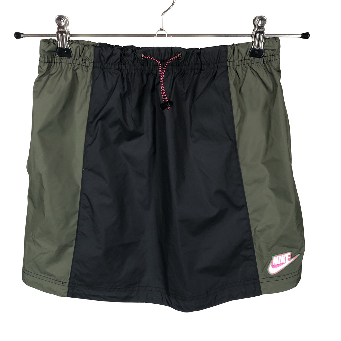 Unisex Nike - Spordiseelik, suurus 34 - Roheline (1)