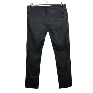 Unisex Hugo Boss - Mittevenivad püksid, suurus W36 - Hall (2)