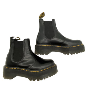 Unisex Dr. Martens - Poolsaapad, suurus 40 - Must (1)