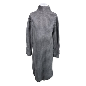 Unisex Niinmun design - Kootud kleit, suurus 38 - Hall (2)