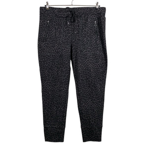 Unisex MAC - Mittevenivad püksid, suurus 46 - Must (1)