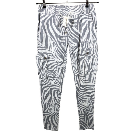 Unisex Perfect Jeans - Mittevenivad püksid, suurus 38 - Hall ()