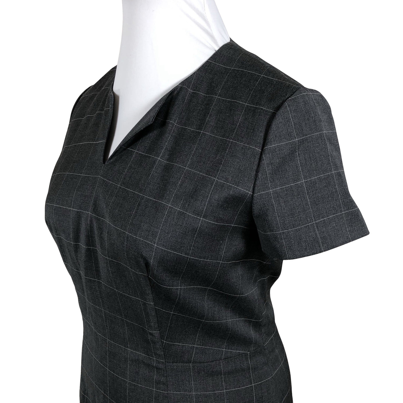 Unisex Hugo Boss - Pliiatskleit, suurus 42 - Hall (2)