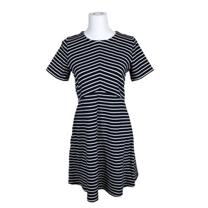 Unisex Esprit - Trikotaažist kleit, suurus 40 - Must (1)