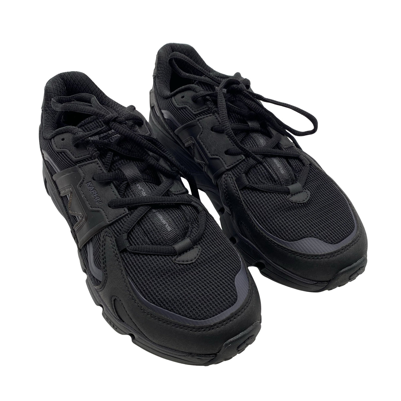 Unisex Karhu - Tossud, suurus 44 - Must (2)