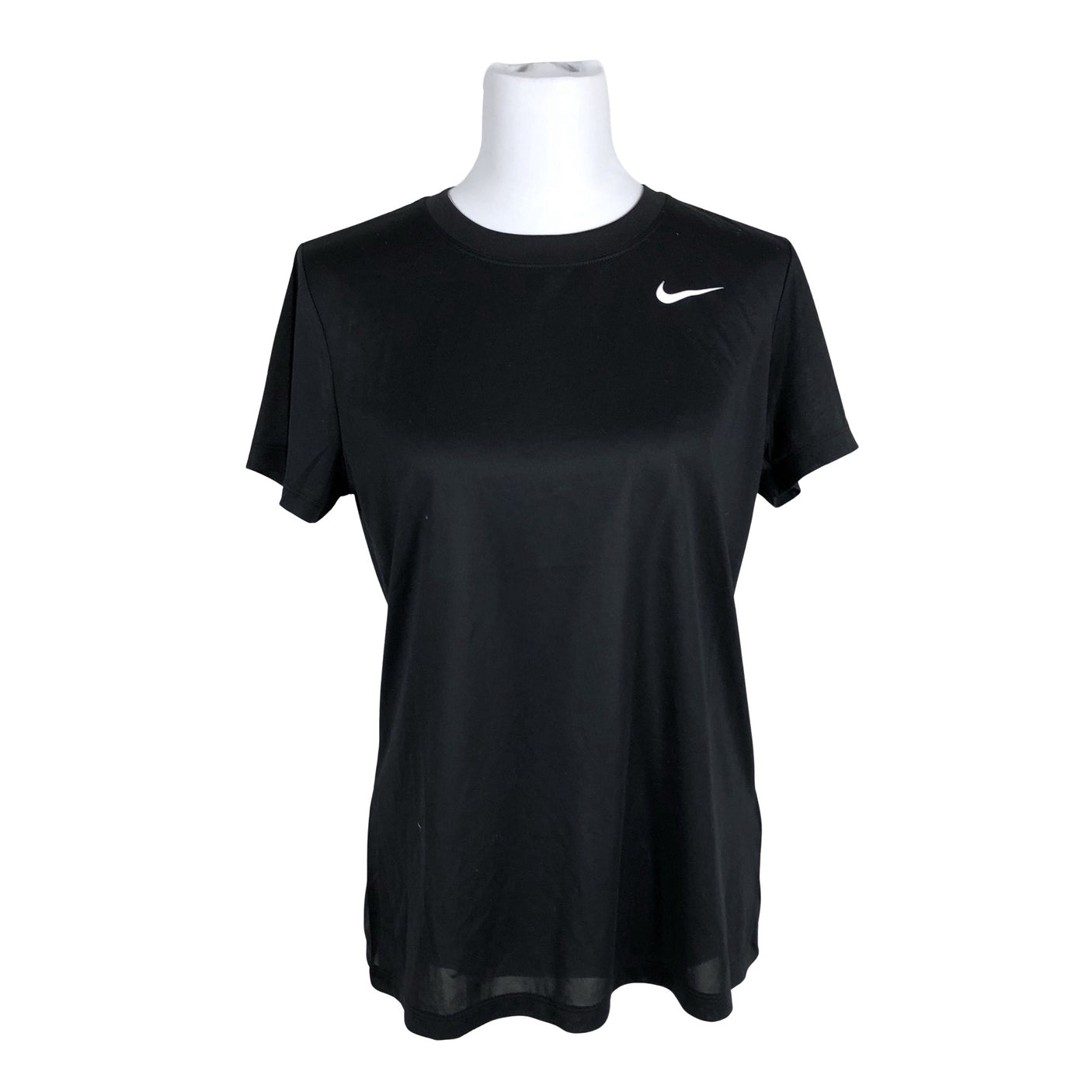 Unisex Nike - Spordisärk, lühikesed käised, suurus 40 - Must (1)