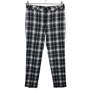 Unisex Elgi - Mittevenivad püksid, suurus 40 - Must (1)