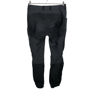 Unisex Fjällräven - Õuepüksid, suurus 42 - Must (3)