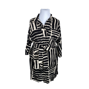 Unisex Cut & Pret - Mitteveniv tuunika, suurus 44 - Must (1)