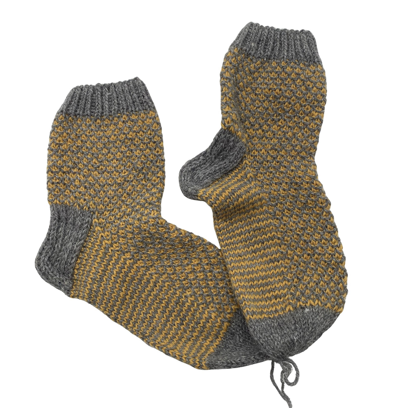 Unisex Handmade - Villased sokid, suurus 40 - Hall (1)