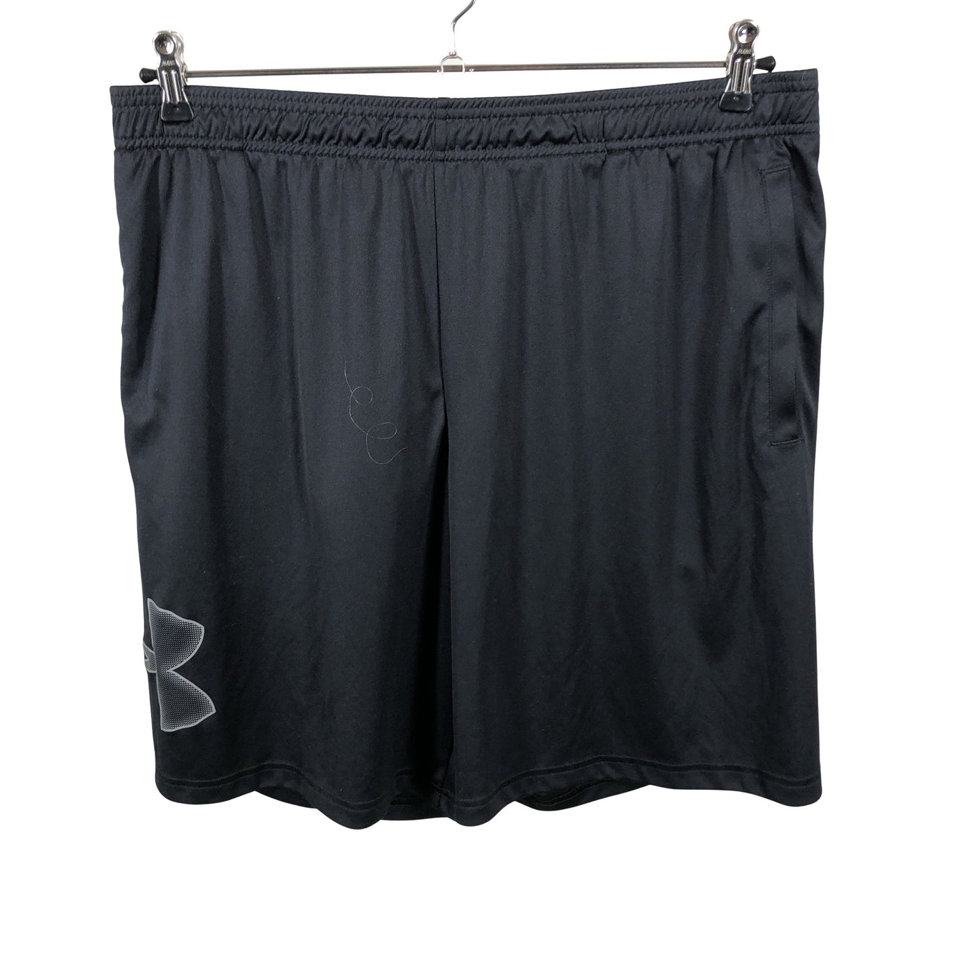 Unisex Under Armour - Lühikesed spordipüksid, suurus XL - Must (2)