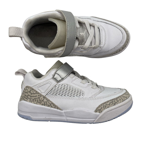 Unisex Jordan (Nike) - Tossud, suurus 32 - Valge ()