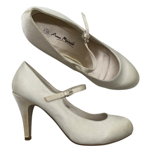 Unisex Anne Michelle - Pidulikud kontsakingad, suurus 40 - Beige (1)
