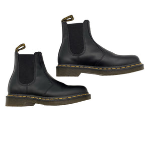 Unisex Dr. Martens - Poolsaapad, suurus 36 - Must (1)
