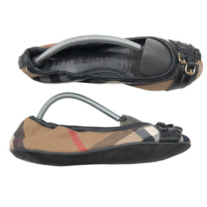 Unisex Burberry - Baleriinad, suurus 38 - Must (1)