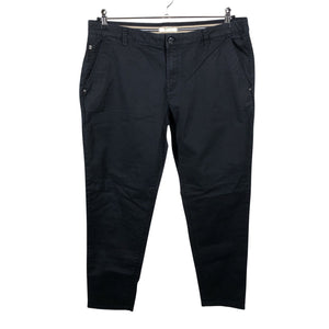 Unisex Esprit - Mittevenivad püksid, suurus 44 - Must (2)