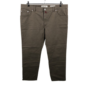 Unisex Pierre Cardin - Mittevenivad püksid, suurus W42 - Pruun (2)