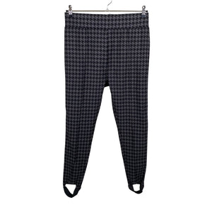Unisex Yours - Mittevenivad püksid, suurus 44 - Must (1)