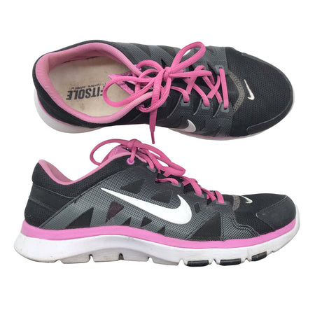 Unisex Nike - Tossud, suurus 40 - Must ()