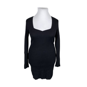 Unisex Hollister - Kootud kleit, suurus 42 - Must (1)
