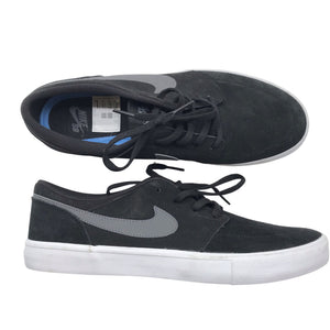 Unisex Nike - Tennised, suurus 43 - Must (1)