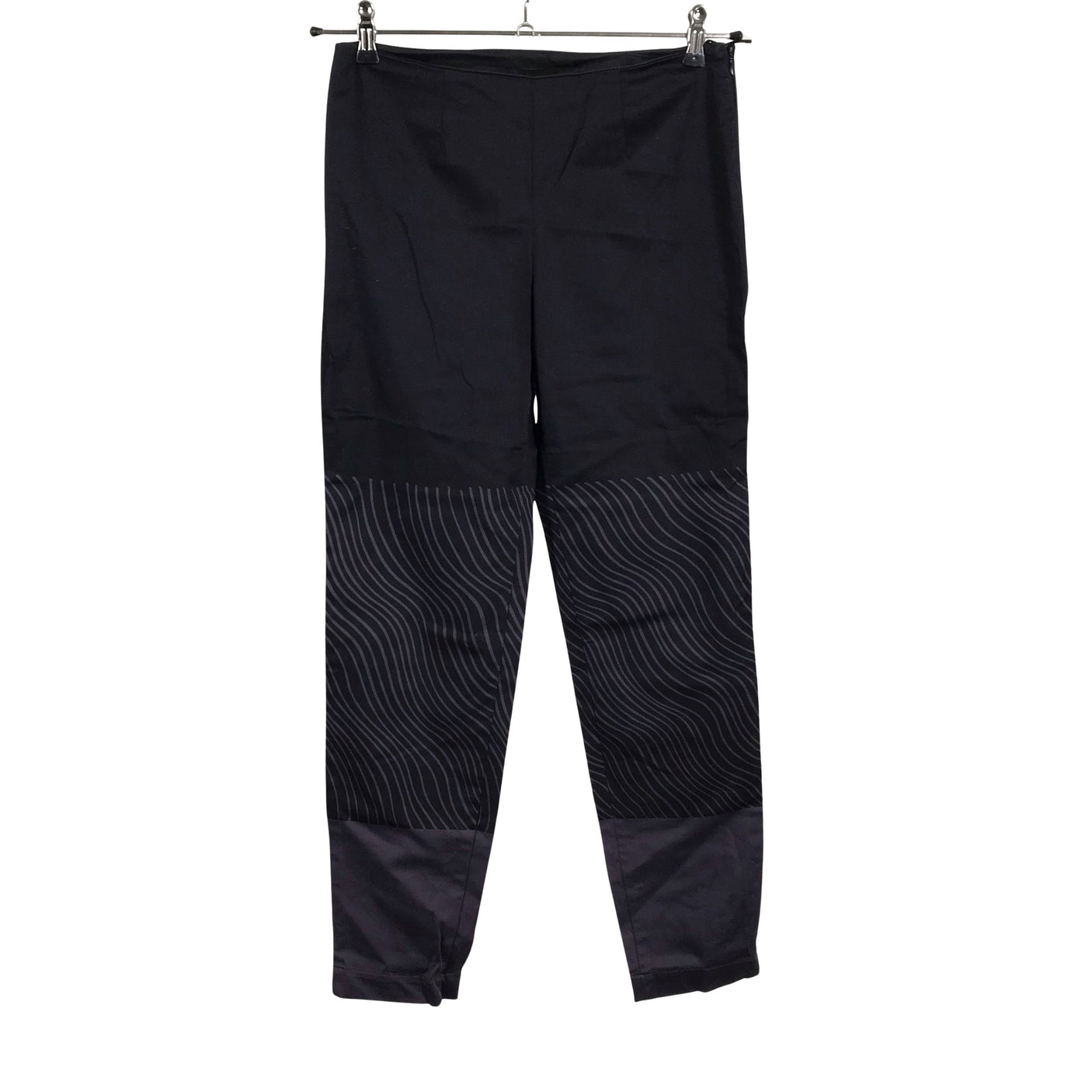 Unisex Marimekko - Mittevenivad püksid, suurus 38 - Must (1)