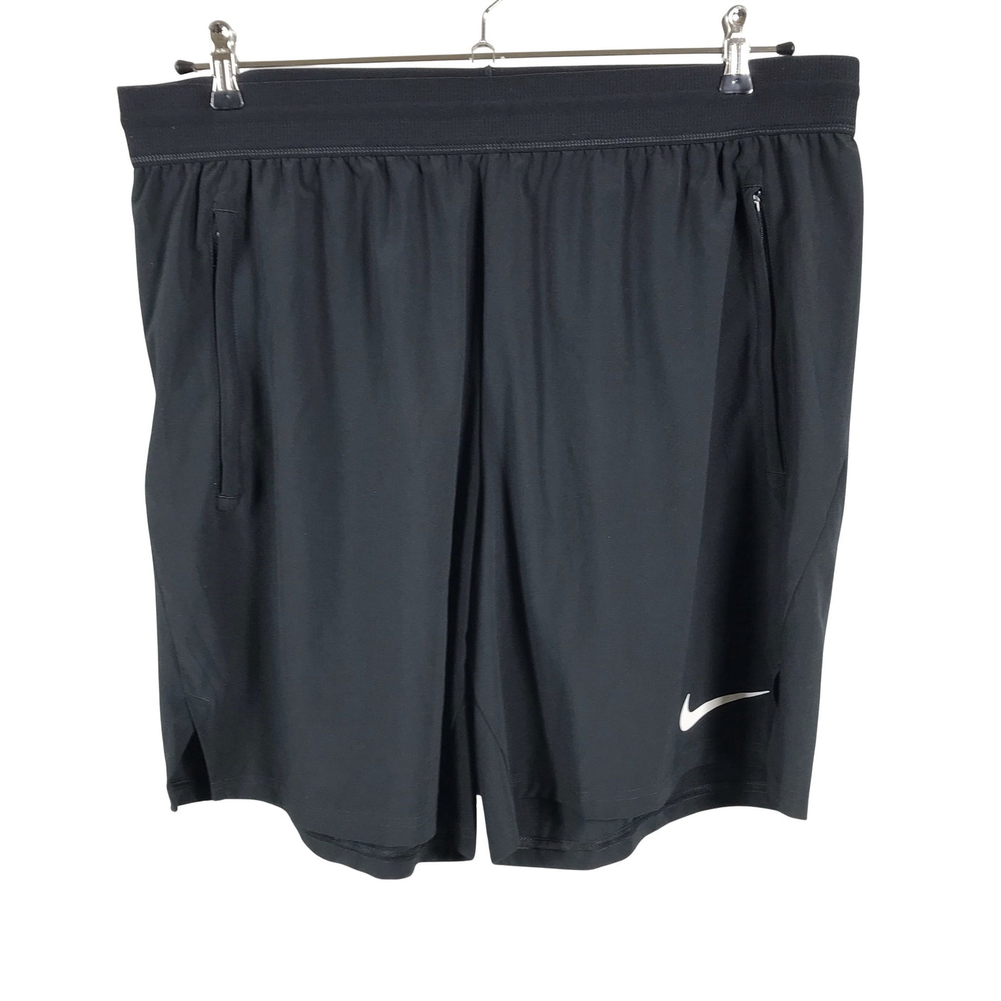 Unisex Nike - Lühikesed spordipüksid, suurus XXL - Must (1)