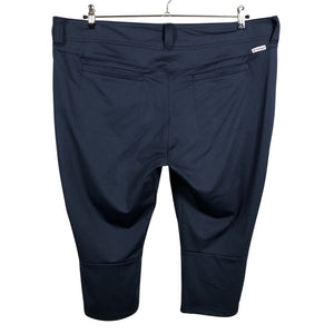Unisex Wrangler - Mittevenivad poolpikad püksid, suurus 50 - Must (2)