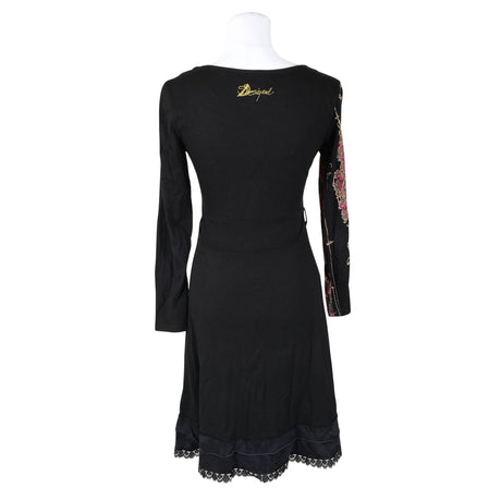 Unisex Desigual - Trikotaažist kleit, suurus 38 - Must (2)