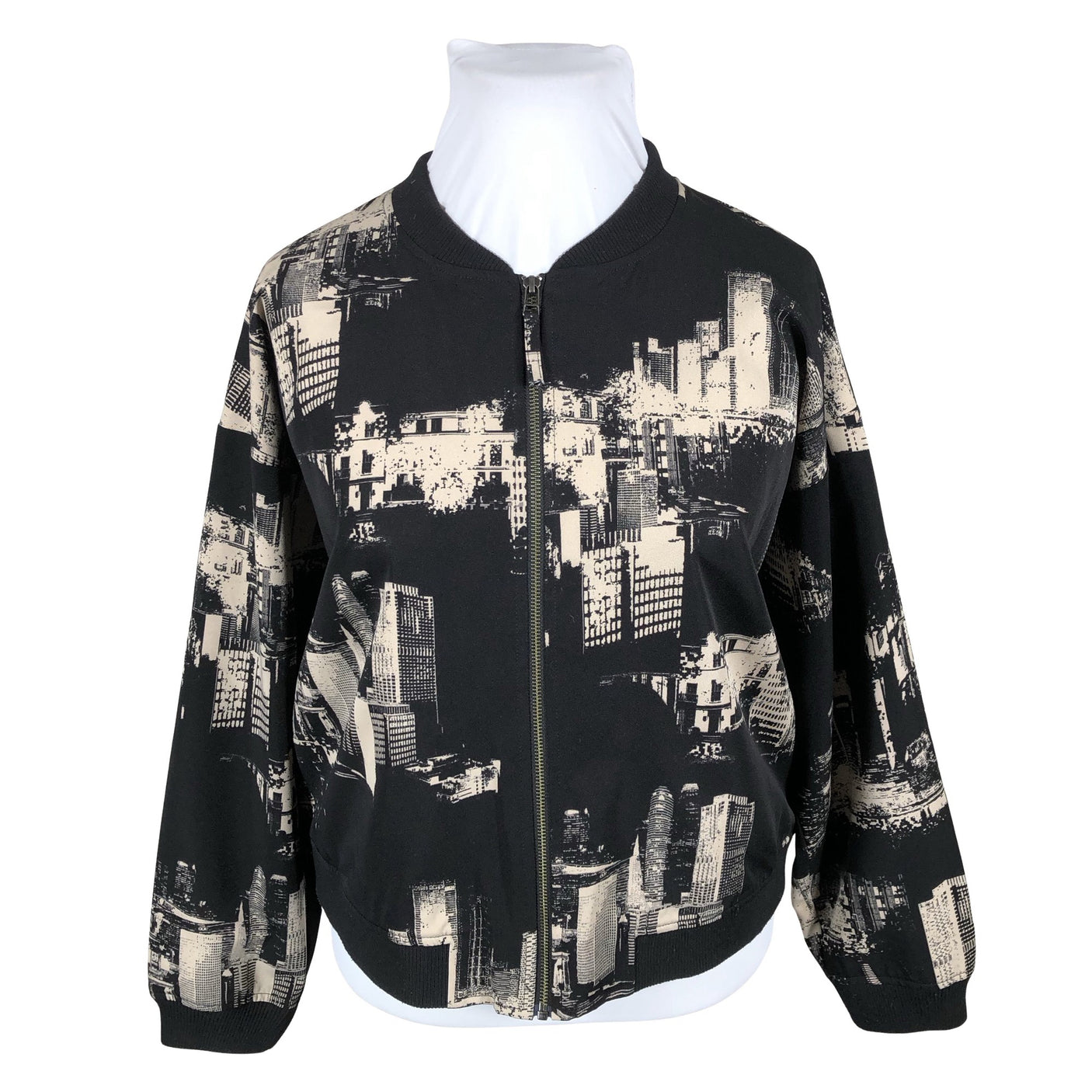 Unisex Culture - Jope, suurus 44 - Must (1)