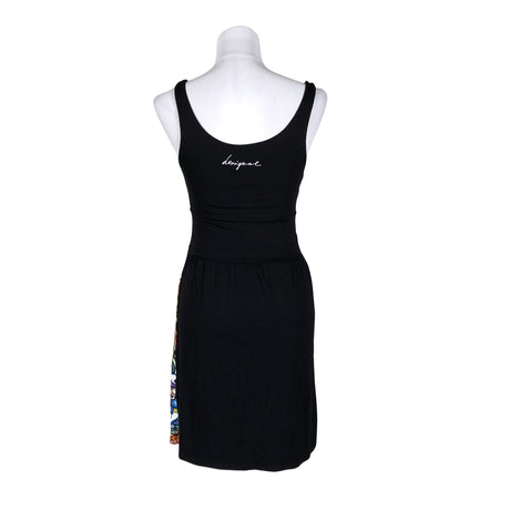 Unisex Desigual - Trikotaažist kleit, suurus 38 - Must (2)
